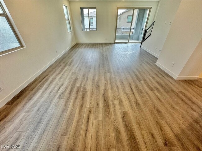 Building Photo - 1548 Little Penguin St