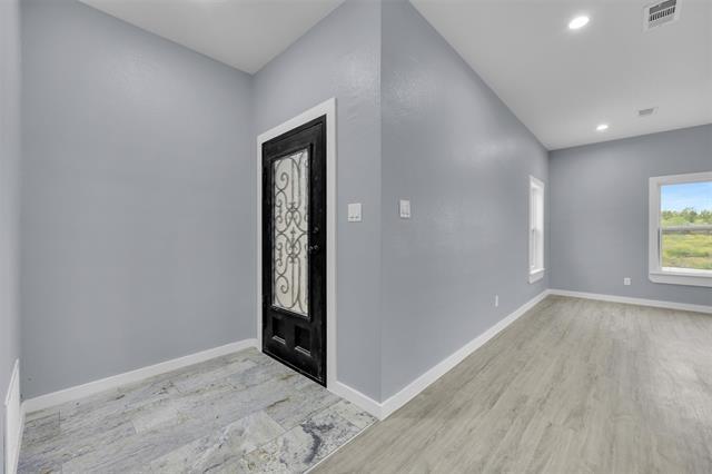 Building Photo - 409 Dallas St