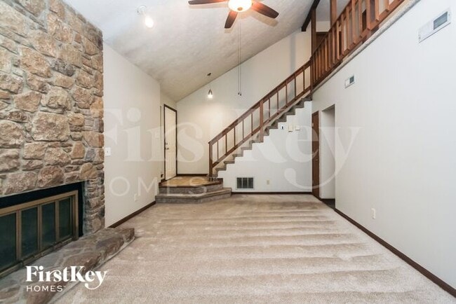 Building Photo - 7374 Benoit Dr