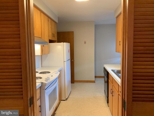 Building Photo - 111 Green St