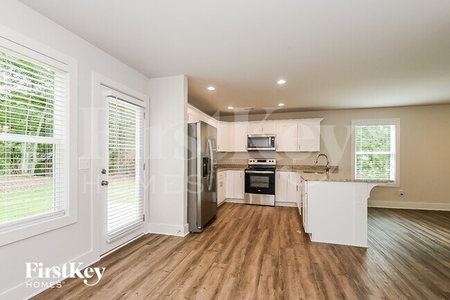 Foto del edificio - 6955 Overton Cir