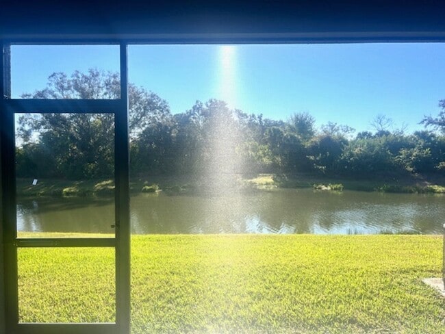 Building Photo - 3/2.5 GATED COMMUNITY - TOWNHOUSE - GREAT SCHOOLS IN PALMER RANCH