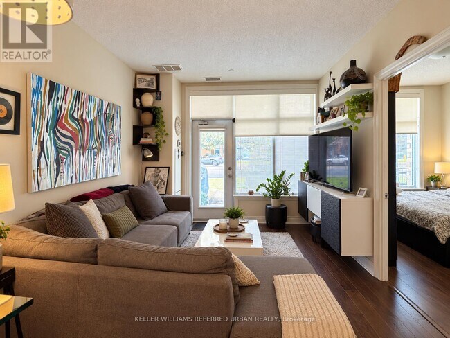 Photo du bâtiment - 701 Sheppard Ave W