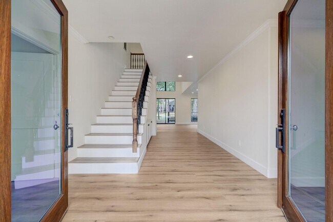 Foto del edificio - 1807 Woods Estates Dr