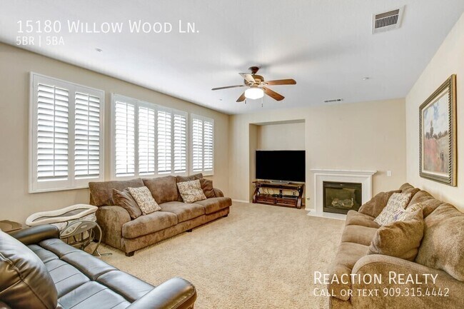 Foto del edificio - 15180 Willow Wood Ln