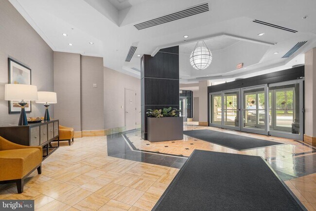 Foto del edificio - 3101 N Hampton Dr