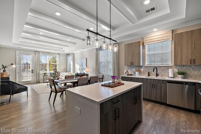 Building Photo - 1521 Tribute Dr