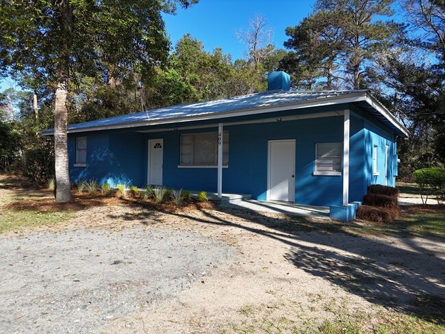 Foto del edificio - 409 Augusta Ave