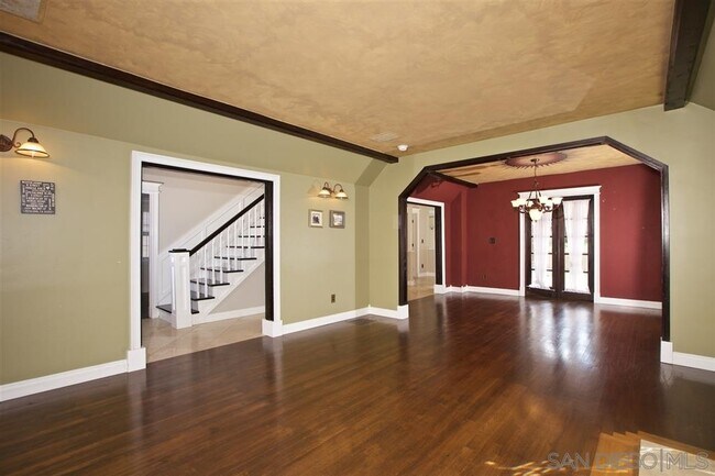 Building Photo - 1327 Torrey Pines Rd