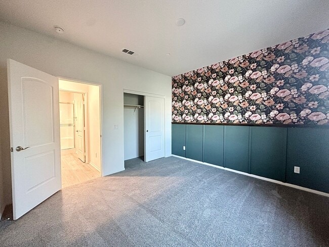 Building Photo - COMING SOON!! 4 Bedroom 3 Bathroom Home wi...