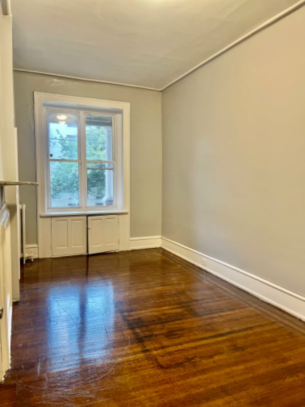 Building Photo - 1805 W Venango St