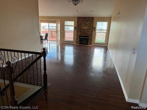 Building Photo - 4162 Gardenia Dr