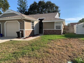 Building Photo - 3250 Latana Dr