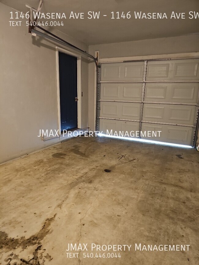 Foto del edificio - Modern 3 Bedroom in a Classic Neighborhood