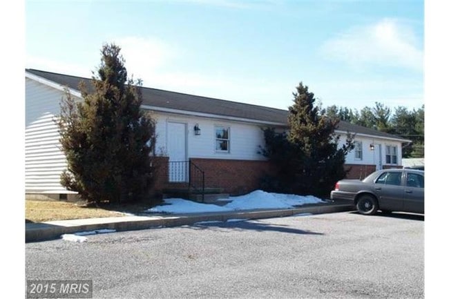 Building Photo - 2449 Charles Town Rd