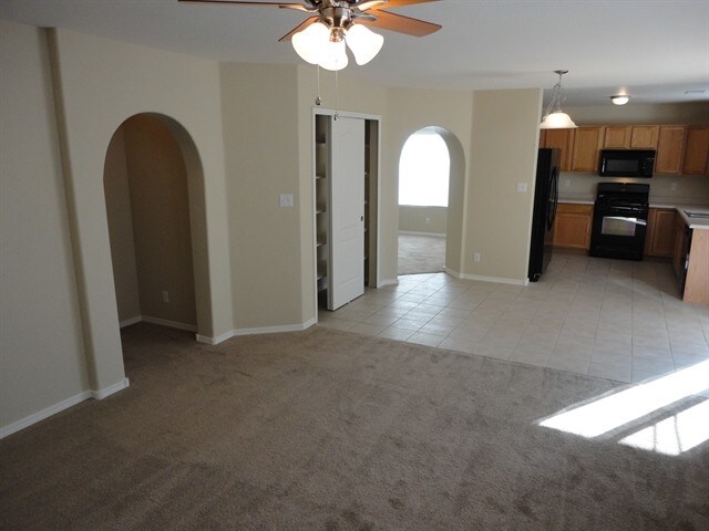 Foto del edificio - 3033 Pagosa Meadows Drive NE