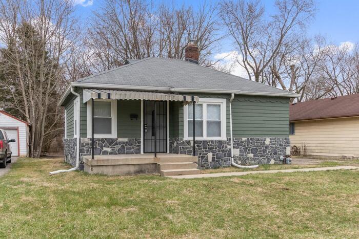 Primary Photo - 3755 N Hawthorne Ln Indianapolis, IN