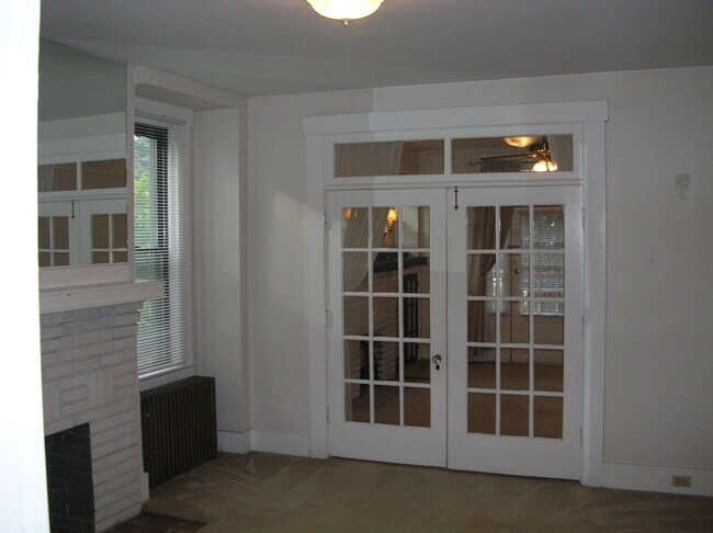 Foto del edificio - 5409 Coral St