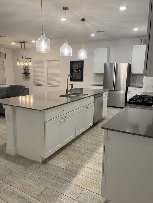 Kitchen 5 of 8 - 6615 Morgan Path