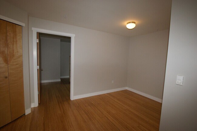 Foto del edificio - 5043 Brooklyn Ave NE