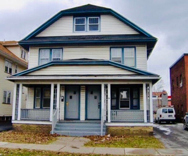 Building Photo - 13 Boardman St