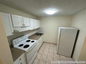 Building Photo - 245 Main St