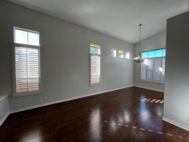 Building Photo - Mission Oaks Home Available