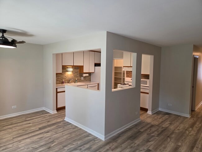 Kitchen - 301 Pembridge Ln
