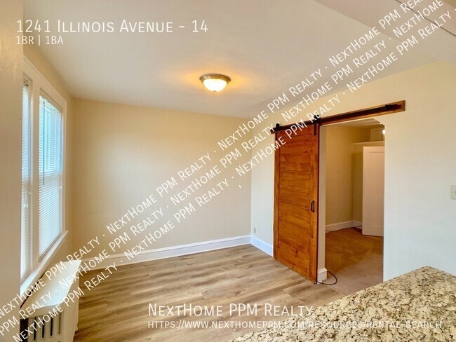 Building Photo - Updated 1 bedroom  Near T, Dishwasher, Hea...