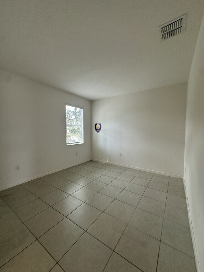 Foto del edificio - 289 Trinity Ridge Cir