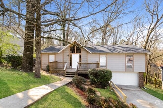 Building Photo - 1621 Sonia Dr