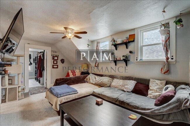 Foto del edificio - 3727 E Squire Ave