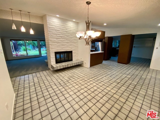 Building Photo - 5344 Oak Park Ave