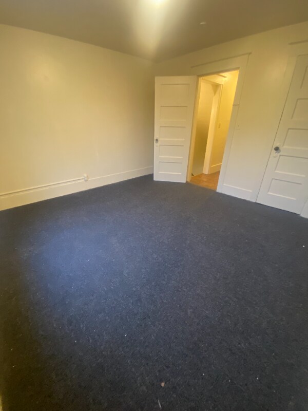 Foto principal - 211 Baycliff Dr