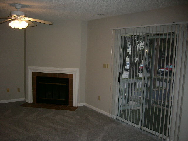 Building Photo - 1692 E Swan Cir