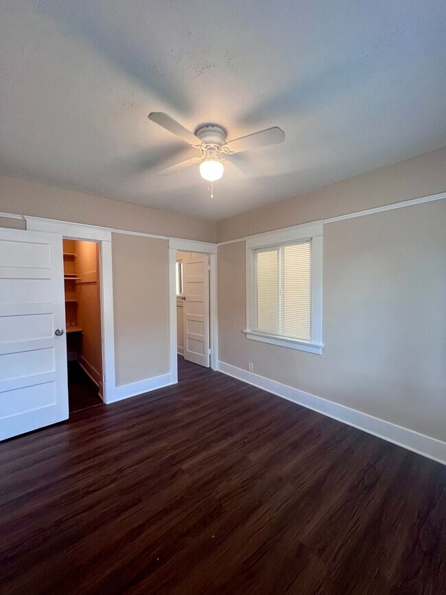 Foto del edificio - 4238 Alabama St