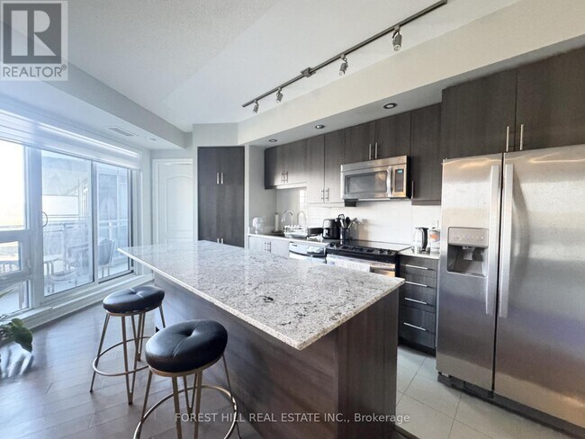 Photo du bâtiment - 2756 Old Leslie St