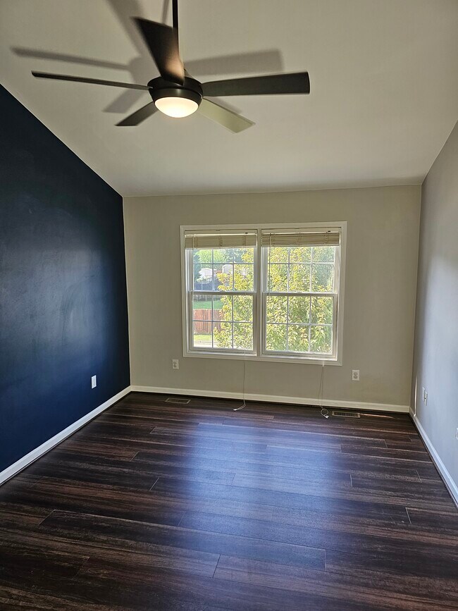 Building Photo - 2339 Oakleaf Dr NW