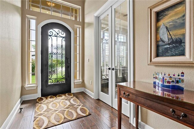 Building Photo - 9200 Bayshore Bend