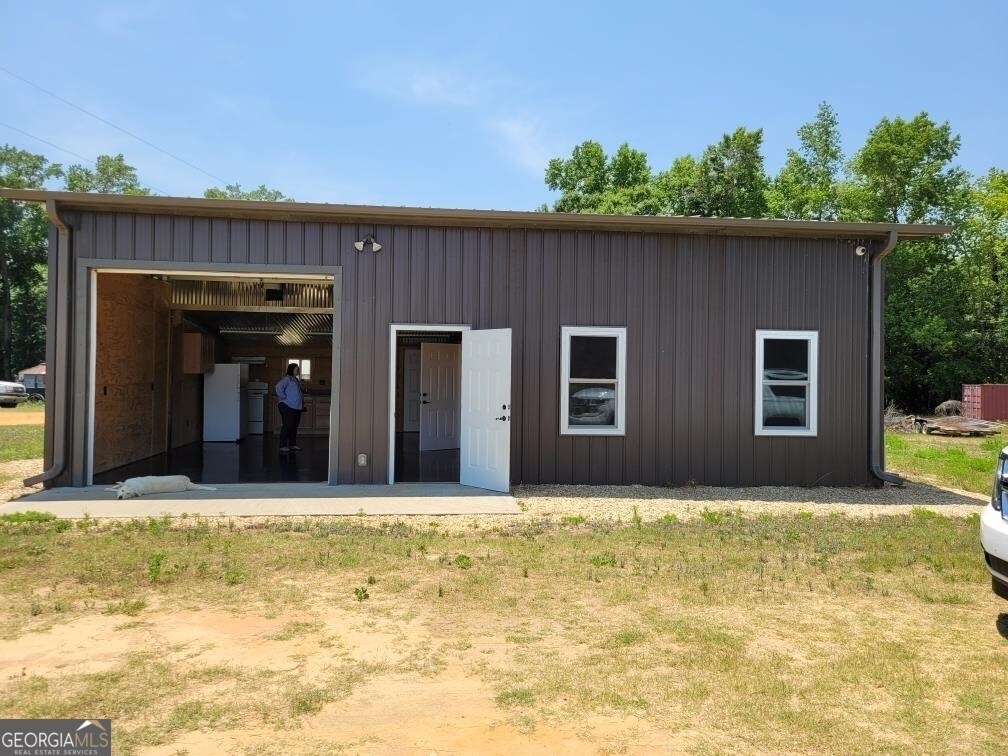 Primary Photo - 315 Pinehill Rd