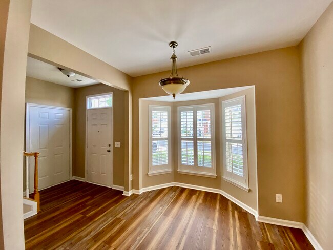 Foto del edificio - 6001 Boathouse Ln
