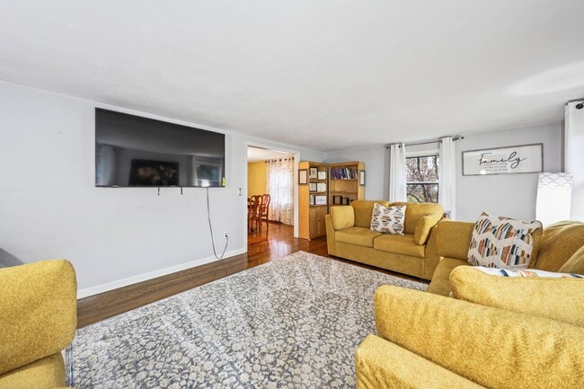 Foto del edificio - 138 Wildwood Cir