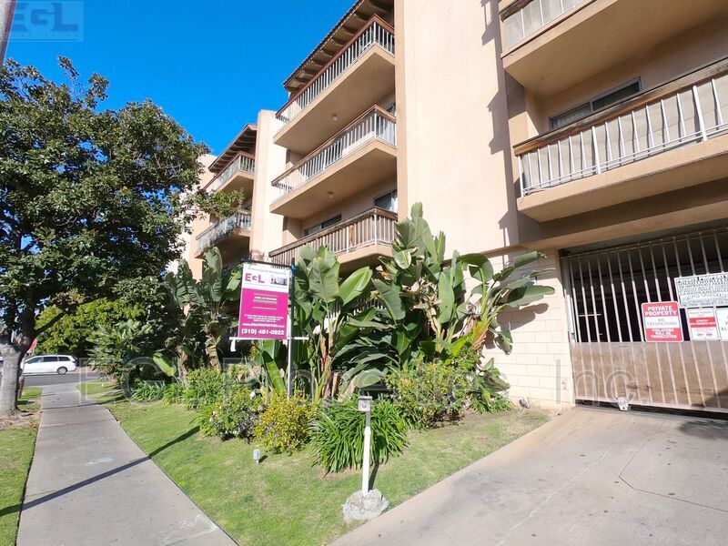 Foto principal - 400 S Kingsley Dr