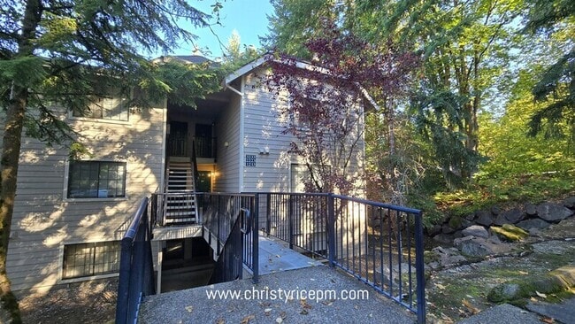 Photo - 12515 NE 116th St Apartment