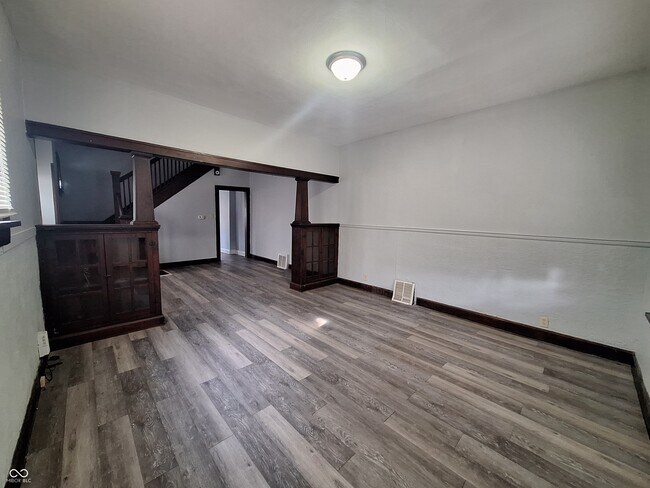 Building Photo - 334 Dequincy St