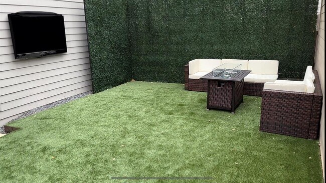 Foto del edificio - 1704 Newning Ave