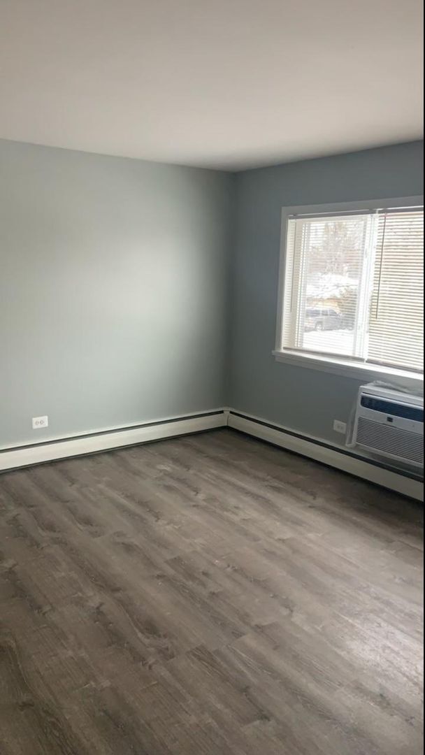 Building Photo - 2021 Western