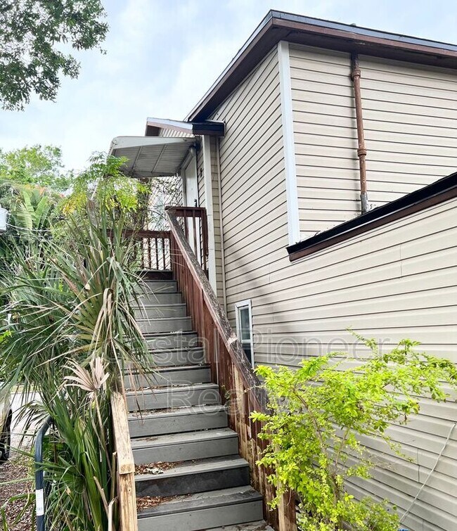 Photo - 209 20th St E Apartment