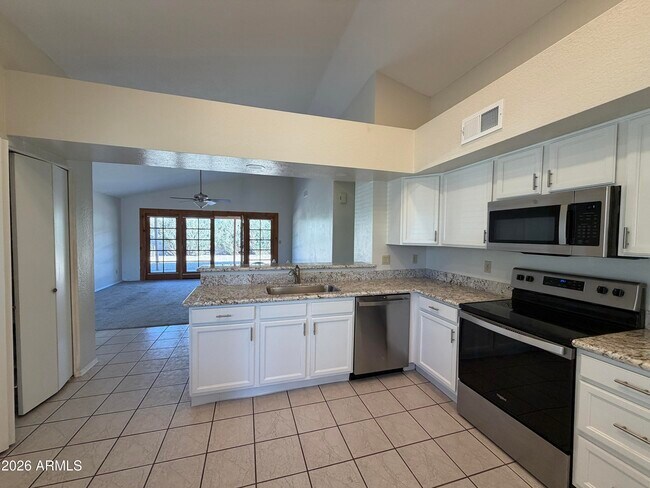 Foto del edificio - 15025 N 60th Dr