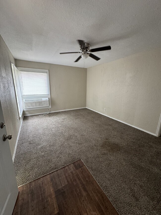 828 S Water St Unit 1, Wichita, KS 67213 Room for Rent in Wichita, KS